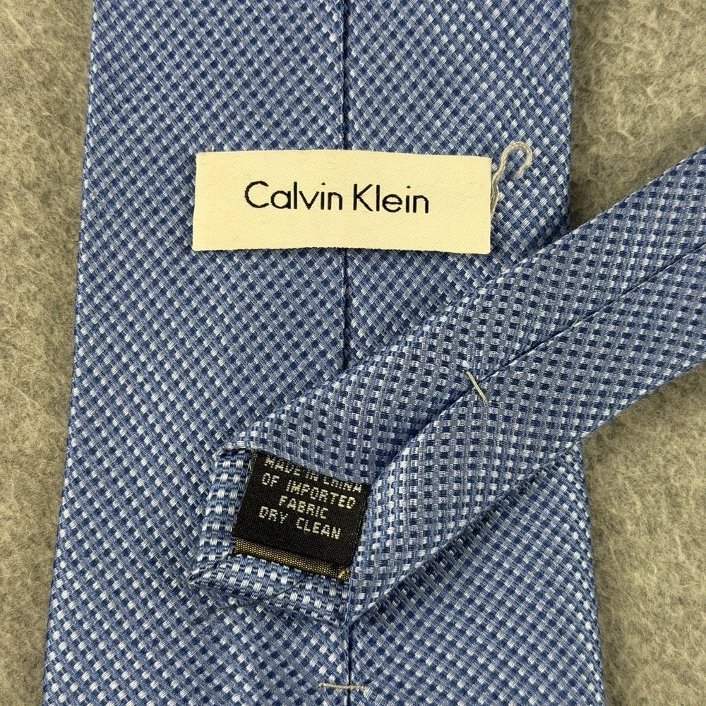 Calvin Klein Men's Light Blue Textured Silk Necktie 60x3.75
